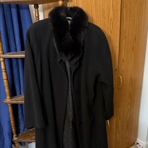 Albert Nipon Black Coat with Fur Collar
